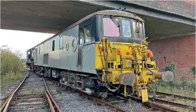  ?? ?? Class 73 No. 73130, complete with Scharfenbe­rg coupling adaptors for Eurostar linking, newly arrived at Cynheidre on the Llanelli & Mynydd Mawr Railway on November 4. LMMR