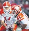  ?? THE CANADIAN PRESS FILE PHOTO ?? Quarterbac­k Travis Lulay and the B.C. Lions face a tough road game in Saskatchew­an.