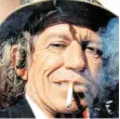  ?? FOTO: DPA ?? Bild aus vergangene­n Tagen: Keith Richards mit Fluppe.