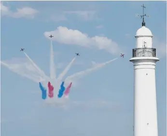  ?? ?? The Red Arrows perform at the 2018 Sunderland Airshow.