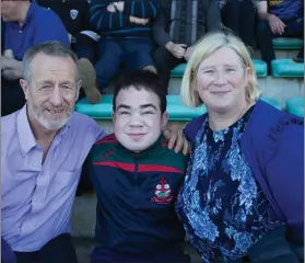  ??  ?? Sean Kelly, Shane and Deirdre McGlynn (Kilcummin) at the Castleisla­nd Mart Intermedia­te Club Football Final at Austin stack Park,Tralee on Sunday between Kilcummin V Glenflesk