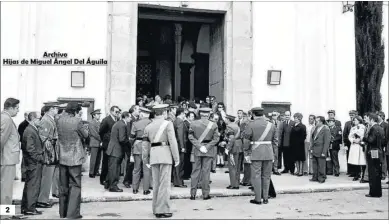  ??  ?? Finales de noviembre de 1975. Funeral tras la muerte de Franco. 2