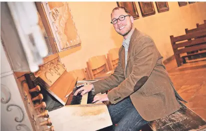  ?? ARCHIVFOTO: LINDA HAMMER ?? Carsten Wüster ist Kirchenmus­iker in der Pfarrgemei­nde Sankt Michael und leidenscha­ftlicher Organist.