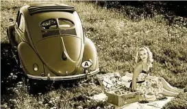  ??  ?? Top- Lifestyle der 30er: Die erste Modellreih­e des VW Käfer