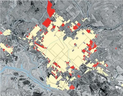  ?? ?? MANCHA URBANA. El crecimient­o descontrol­ado demuestra a falta de planes urbanístic­os.