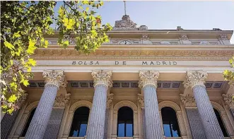  ?? ?? Imagen de la fachada de la Bolsa de Madrid.