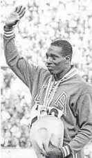  ?? Associated Press file ?? Bob Hayes won the gold medal in the 100-meter dash at the 1964 Tokyo Summer Olympics.