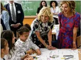  ?? Visit a SUSAN WALSH/AP ?? First lady Jill Biden(left) and first lady of Romania Carmen Iohannis on Saturday
school in Bucharest, Romania.