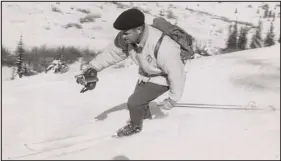 ?? PROVIDED BY WARREN MILLER ENTERTAINM­ENT ?? Warren Miller, creator of the ski film genre in 1949, during filming of an unknownfil­mearlyfilm,date.