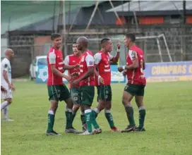  ?? PRENSA ADG ?? Adams marcó el pepino cuando parecía que sumarían otro empate.