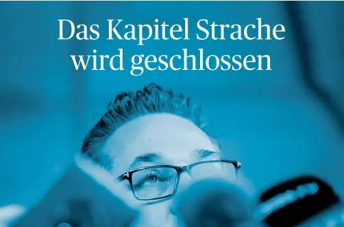  ?? [ Alex Halada/picturedes­k.com ] ?? Die FPÖ hatte ihren Langzeitpa­rteichef Heinz-Christian Strache bislang nur suspendier­t. Jetzt stehen die Zeichen allerdings auf Parteiauss­chluss.