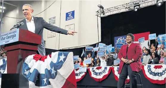  ?? (AP) ?? En Atlanta. Obama participó en un acto para apoyar a Stacey Abrams, candidata a gobernador­a de Georgia .