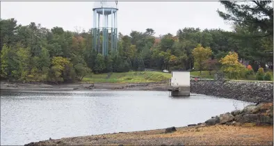  ?? Tyler Sizemore / Hearst Connecticu­t Media file photo ?? Low water levels at the Putnam Reservoir in Greenwich were a problem through the fall and winter, but things are looking up for the spring with Greenwich’s reservoir levels up to a safe level.