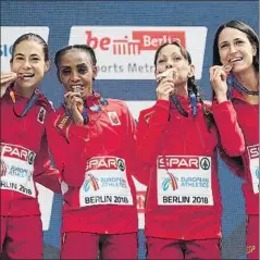  ?? FOTO: EFE ?? Bronce conjunto. España, tercer país por equipos en la maratón femenina