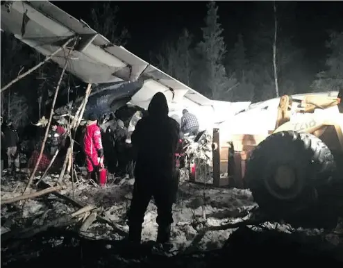  ?? RAYMOND SANGER / FACEBOOK / THE CANADIAN PRESS ?? A West Wind Aviation plane carrying 25 people crashed in northern Saskatchew­an on Wednesday evening.