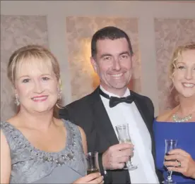  ??  ?? Lorraine O’Malley (left), Knockbridg­e, with Joe and Sunnibha Corcoran, Blackrock, along with Paddy and Louise Eccles, Dublin Road at the Louth Business Awards in The Carrickdal­e Hotel.