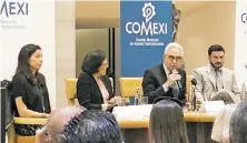  ??  ?? El tema de las drogas se resolverá cuando se termine con la política de prohibició­n, asevera el ex presidente Ernesto Zedillo.