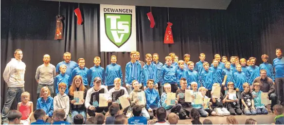  ?? FOTO: TSV DEWANGEN ?? Im Rahmen der Nikolausfe­ier des TSV Dewangen wurden auch erfolgreic­he Sportler geehrt.