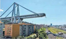  ?? FOTO: LUCA ZENNARO ?? Eingestürz­te Morandi-Autobahnbr­ücke in Genua: In der Region wäre ein solches Szenario nicht denkbar, sind sich Fachleute einig.