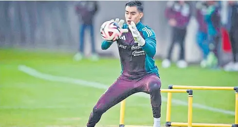 La Selección Mexicana visita hoy al Internacio­nal de Porto Alegre ...