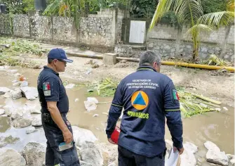  ?? CORTESÍA: @PCGRO ?? Severos daños causa la tormenta tropical
Lester
en Guerrero