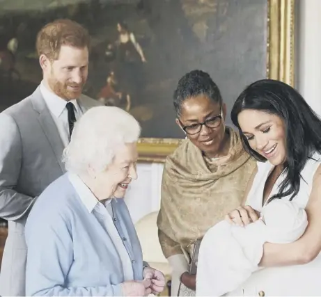 ??  ?? 0 Meghan Markle’s father was conspicuou­s by his absence after the birth of his grandson