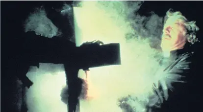  ??  ?? Gegen die Untoten hilft selbst das Kreuz nichts: „The Fog – Nebel des Grauens“, 1.25, ARD.