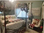  ?? ?? The Chez Noël Holiday Home Tour will allow ticket holders to go on a self-guided tour through three Bakersfiel­d homes beautifull­y decorated for the Christmas season.