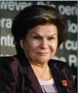  ?? ?? Valentina Tereshkova ses her til en pressevisn­ing af udstilling­en "Cosmonaut" på Science Museum i London i 2015. En af de udstillede genstande var rumfartøje­t "Vostok 6", som hun bemandede i 1963.
Foto: Leon Neal/Ritzau Scanpix