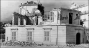 ?? (Photo fonds Didier Moullin-collection André Laurenti) ?? Le séisme de  avait provoqué d’importants dégâts à Menton.