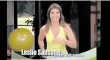  ??  ?? American fitness guru Leslie Sansone, who has been teaching on video since the 1980s, is enjoying new quarantine popularity in the Philippine­s.