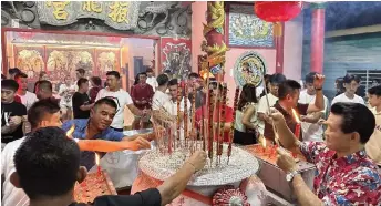  ?? ?? Bagan Sungai Lima comes alive on the eve of the Jade Emperor’s birthday celebratio­n, as well as when the two main Taoist temples in the village hold festivals in honour of their respective deities during the fifth and 10th month of the lunar calendar.