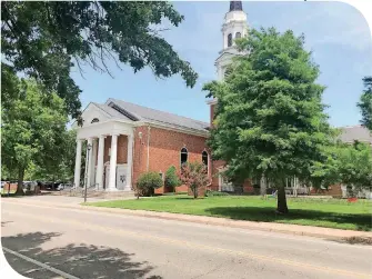  ?? [PHOTO BY CARLA HINTON, THE OKLAHOMAN] ?? Westminste­r Presbyteri­an Church is at 4400 N Shartel in Oklahoma City.