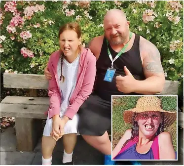  ?? THE MORRIS FAMILY ?? ● David Andrew Morris, 50, from Widnes, sadly died ten days after his daughter Debbie, 38. Inset, Debbie