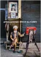  ??  ?? EL LIBRO Afghanista­n, con fotos de Steve McCurry en ese país.