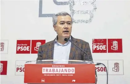  ?? EL PERIIÓDICO ?? Manuel Gómez, en sala de prensa.