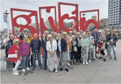  ?? Foto: ECD ?? Die Reisegrupp­e des ECD während ihres Besuchs in Gijón.