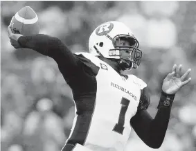  ?? MICHAEL BELL/Leader-Post ?? Ottawa Redblacks quarterbac­k Henry Burris passes during Saturday’s pre-season game
held at Mosaic Stadium in Regina, the first game in the expansion team’s history.