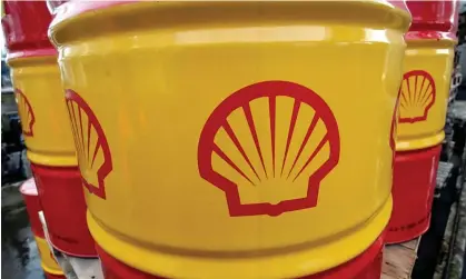  ?? Photograph: Paul O’Driscoll/BLOOMBERG NEWS ?? Analysts had expected Shell to report adjusted earnings of $7.97bn for the fourth quarter and $38.17bn for the year. It made $9.8bn.