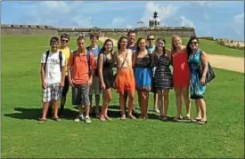  ?? Submitted photo ?? Wissahicko­n High School students explore the sights during their summer trip to Puerto Rico.