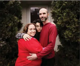  ?? Luis Velarde/Washington Post ?? Sinsi Hernández-Cancio with her husband, William Martín, and son, Líam Martín-Hernández, at their home in northern Virginia. Hernández-Cancio nearly died from complicati­ons surroundin­g her son’s birth in 2006.