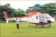  ?? HT PHOTO ?? The pilot made a precaution­ary landing on a school ground at Kelwe Road, 80km north of Mumbai.