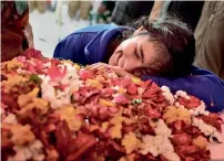  ?? PTI ?? A family member of slain Mahesh Yadav cries before his funeral at Tudihar in Allahabad district on Saturday. —