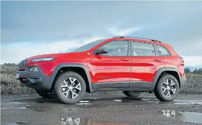  ??  ?? Jeep Cherokee. Esta nueva edición comenzará a venderse acá antes de fin de año, con un V6 de 275 CV.