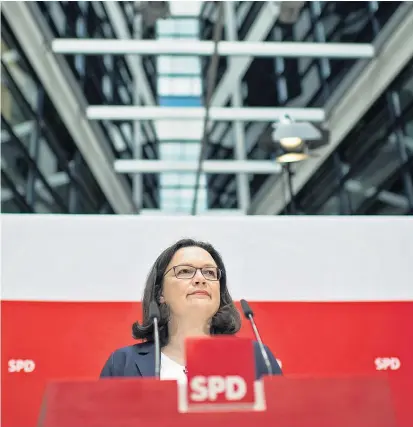  ??  ?? Was SPD-Chefin Andrea Nahles (Bild) von Horst Seehofers Masterplan zur deutschen Migrations­politik bisher sah, gefällt ihr und ihren Genossen gar nicht.