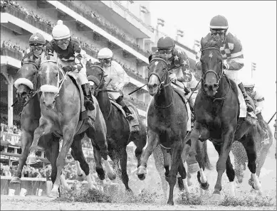  ?? BARBARA D. LIVINGSTON ?? Serengeti Empress (right), trained by Tom Amoss, ended seventh in the BC Juvenile Fillies.