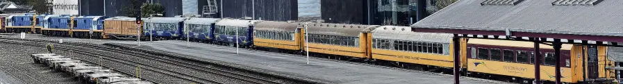  ?? PHOTO: PETER MCINTOSH ?? Future focus . . . A train is ready to depart from Dunedin Railway Station yesterday.