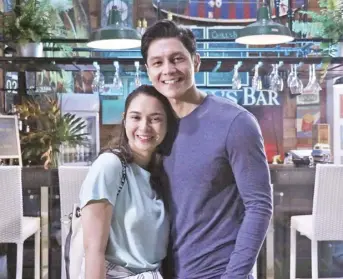  ?? ?? Ryza with co-actor Joseph Marco in Viva Films’ Kunwari… Mahal Kita. The romcom drama is helmed by Roderick Lindayag and is now showing in cinemas nationwide.