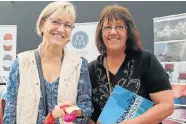  ?? Picture: BRIAN WITBOOI ?? A STITCH IN TIME: Brenda Dickeos, left, and Maureen Youell attended ‘Glitter Knitter’ Stephen Be’s talk at The Boardwalk Amphitheat­re earlier this week
