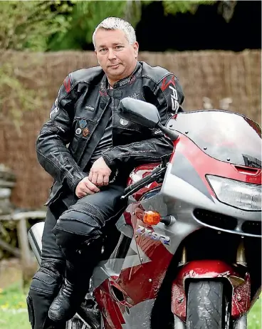  ?? STUFF ?? Bikers’ rights advocate Byron Cummins says the pair’s idiotic actions bring all motorcycli­sts into disrepute.